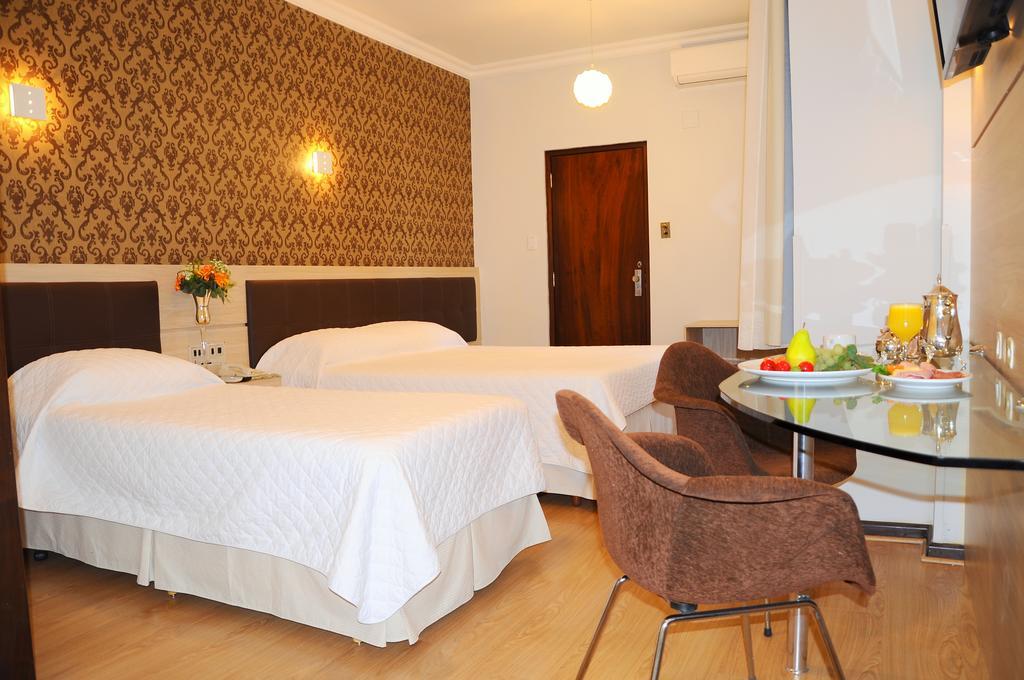 Curitiba Palace Hotel Szoba fotó